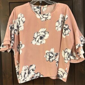 Floral Blouse w/Ruffled Blouse Sz L